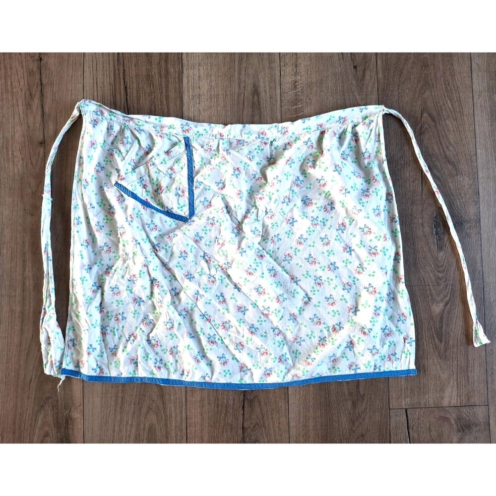 Vintage Handmade Blue Floral Half Apron with Pocket – Cottagecore Kitchen Decor